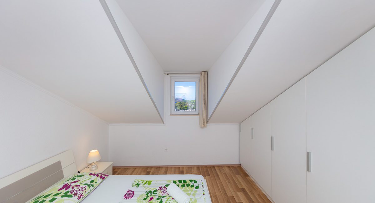 Room 1